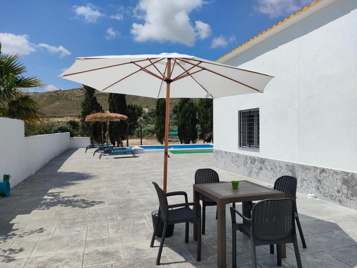 Casa Rural Con Piscina Climatizada Y Barbacoa A 10 Km De Alicante Y Playas, 3000 M2 De Terreno إلتشه المظهر الخارجي الصورة
